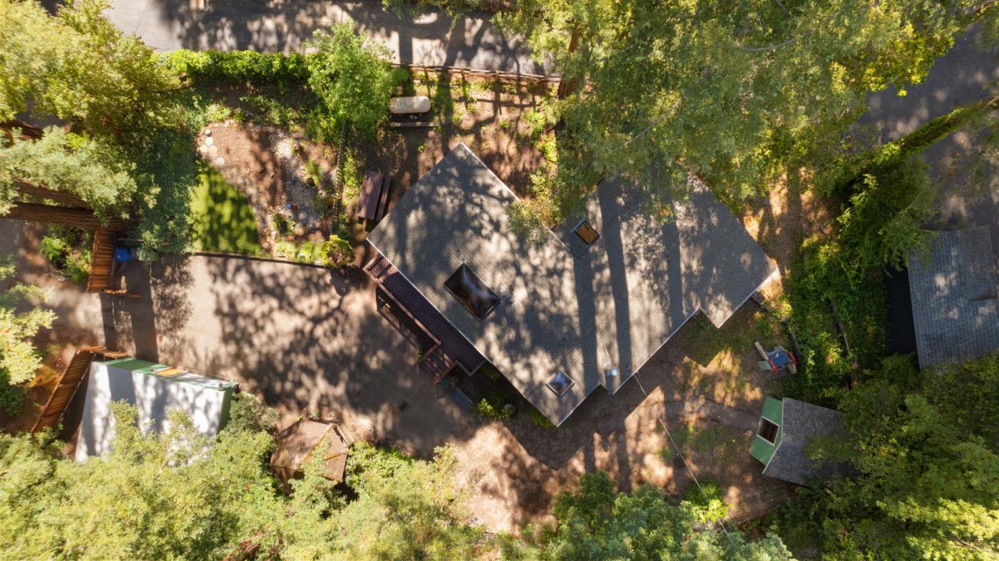 815 River DR