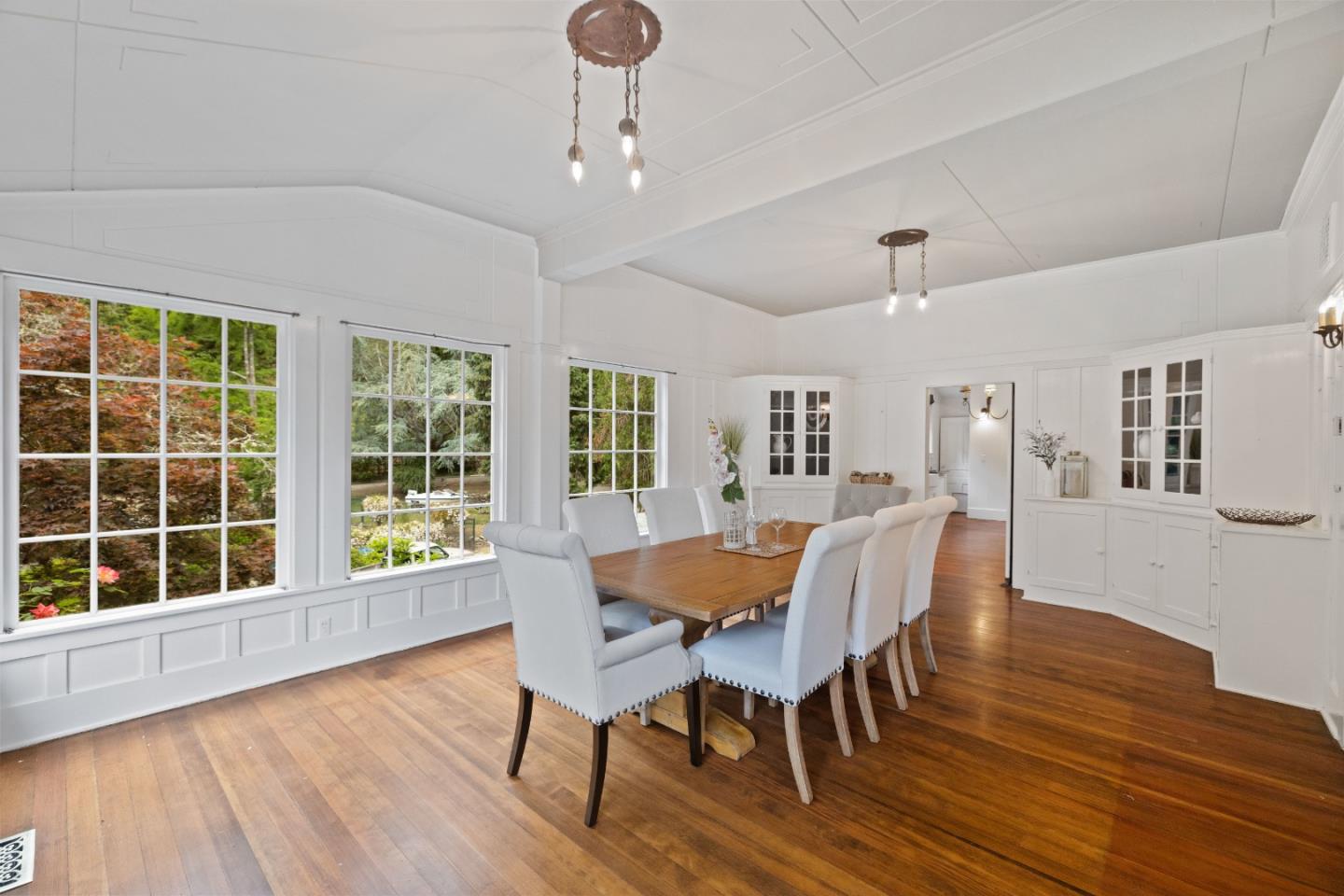1 Brooks Road