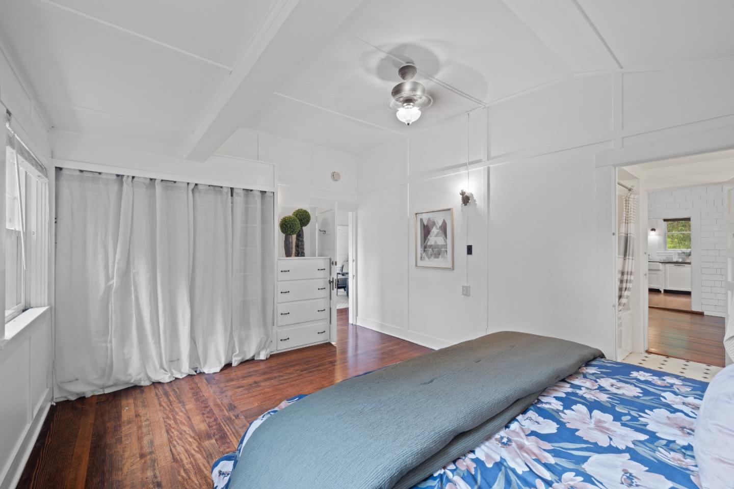 1 Brooks Road