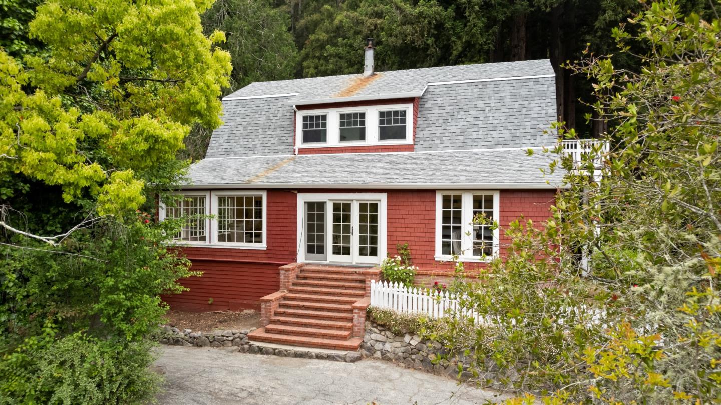 1 Brooks Road