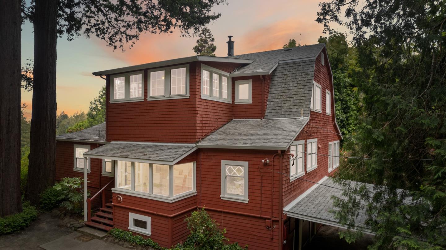1 Brooks Road