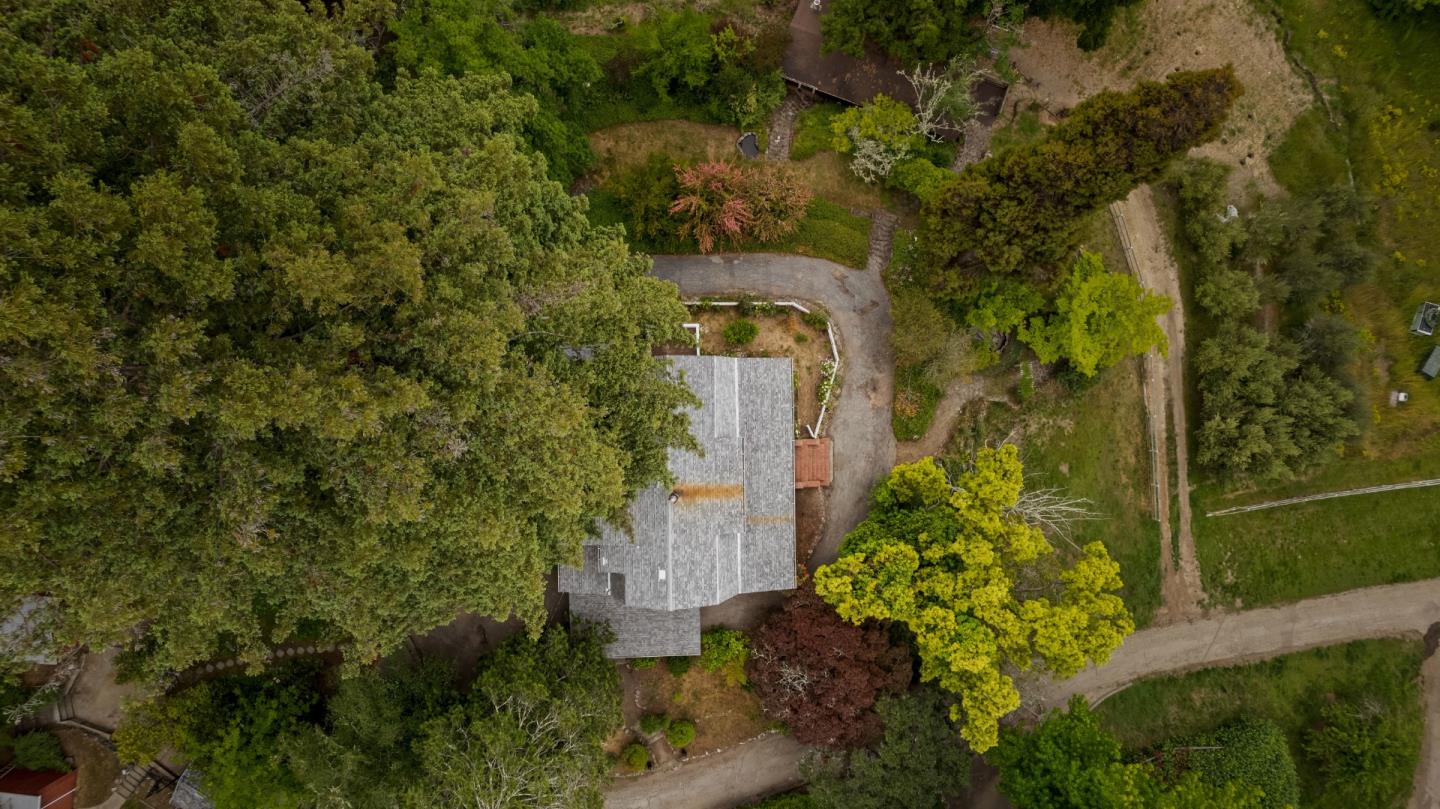 1 Brooks Road