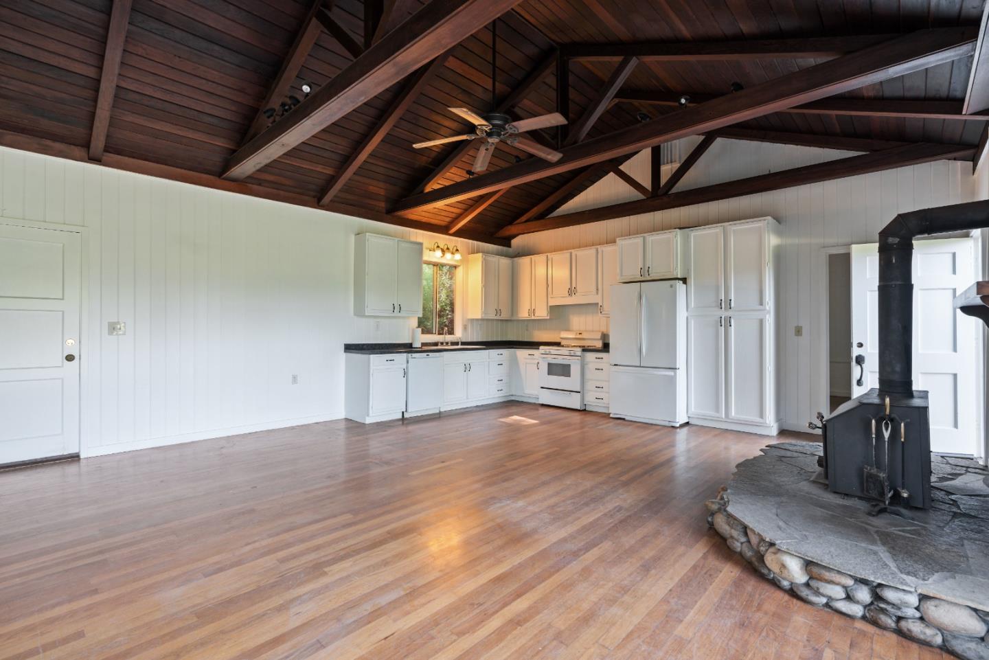1 Brooks Road