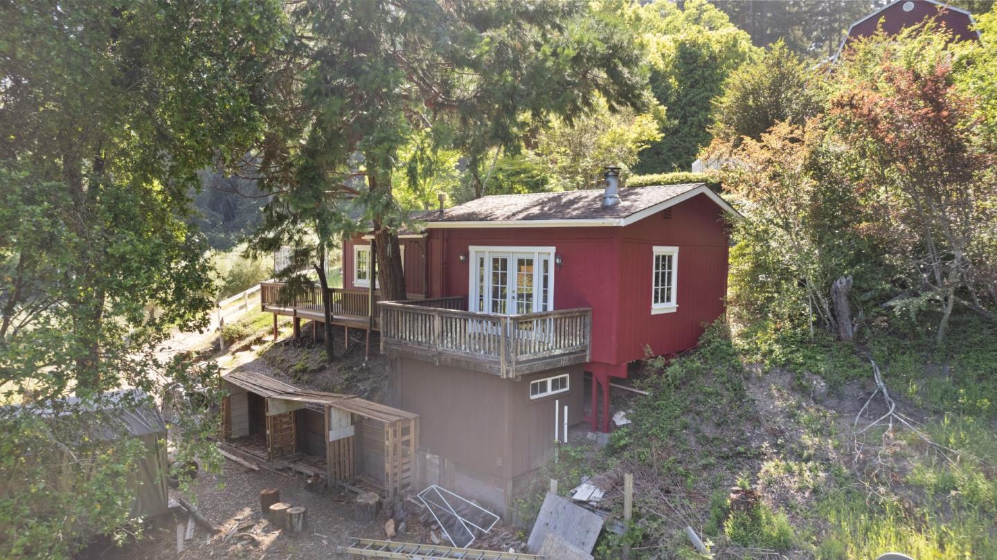 1 Brooks Road