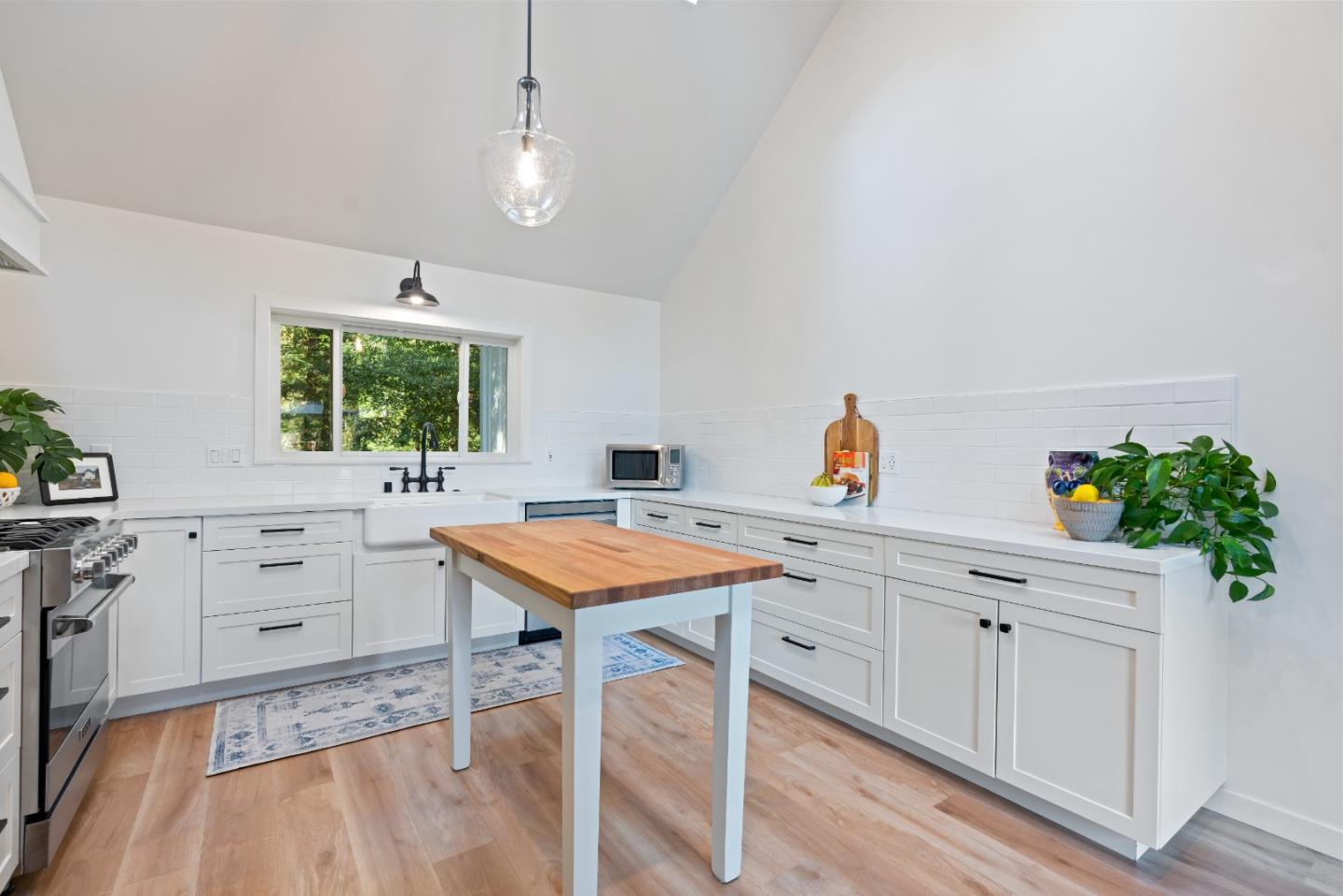 782 Lockhart Gulch Road