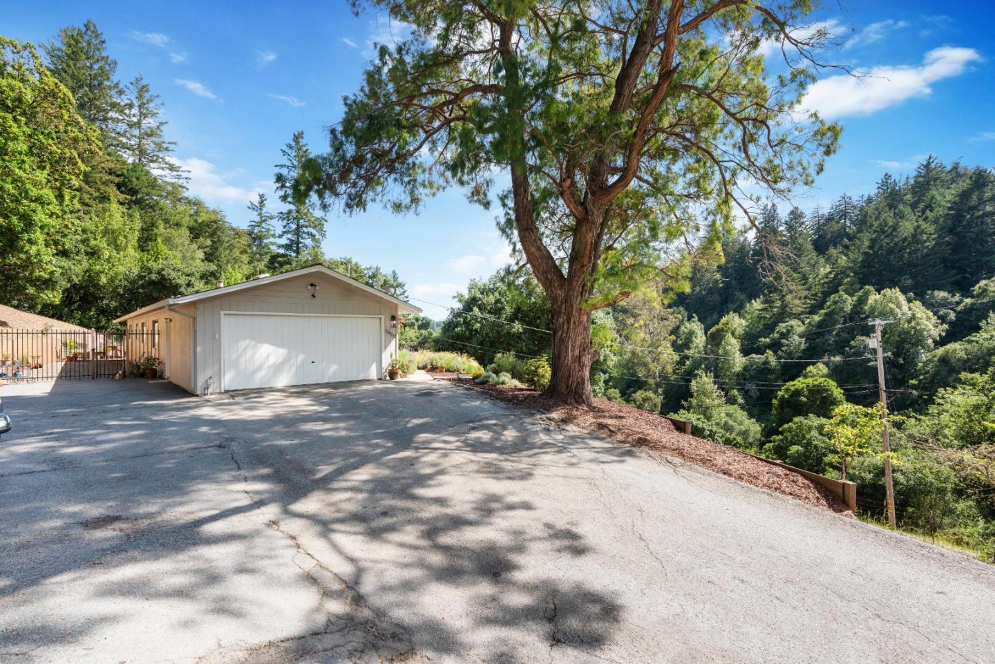 1600 Nelson Road
