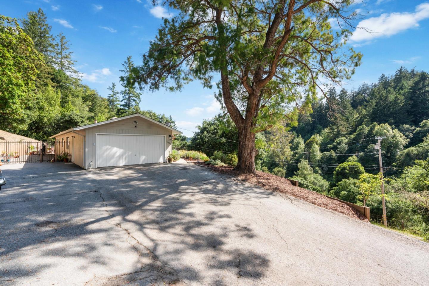 1600 Nelson Road