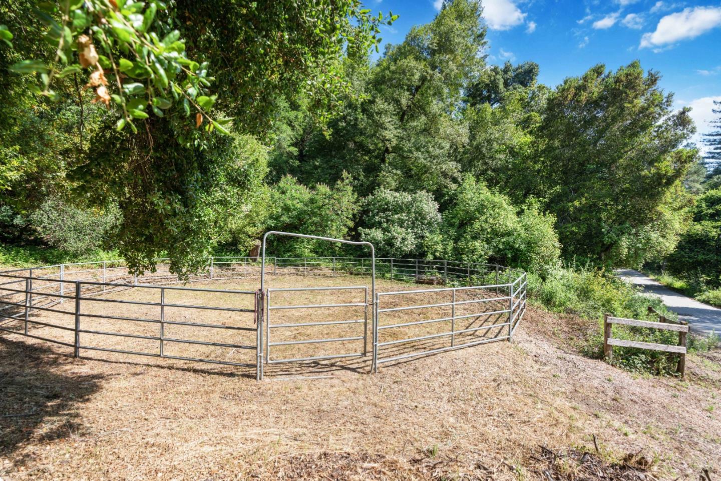 1600 Nelson Road