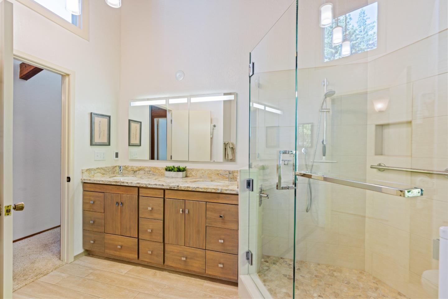 1128 El Solyo Heights Drive