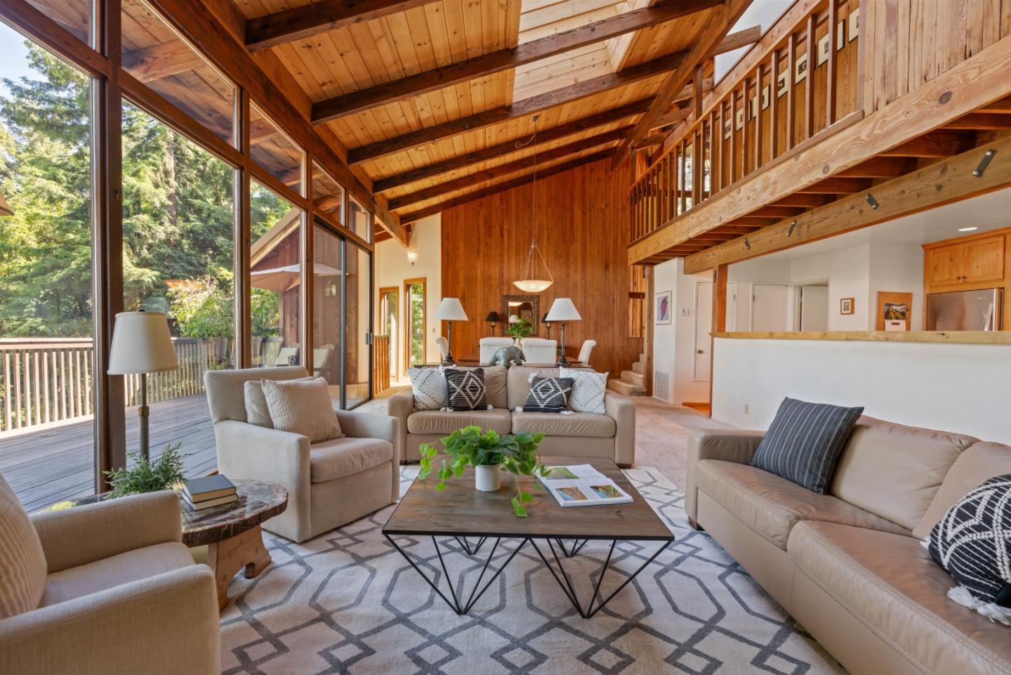 1128 El Solyo Heights Drive