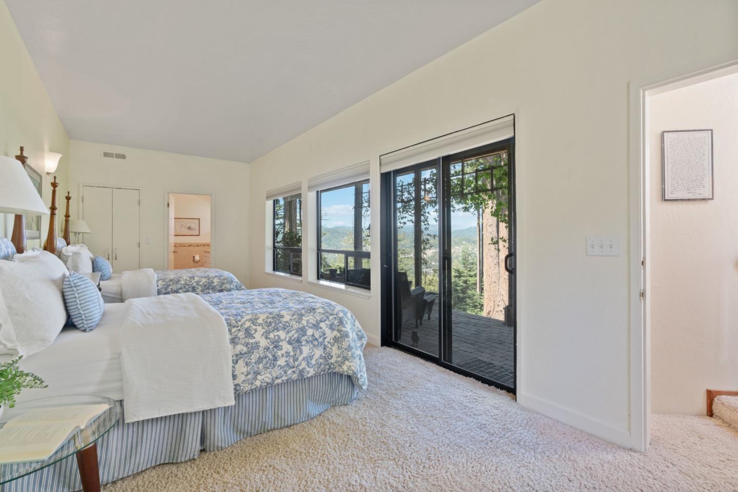 1128 El Solyo Heights Drive