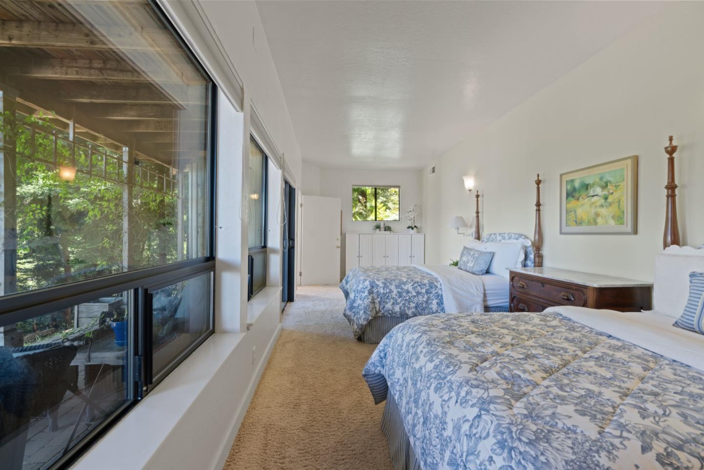 1128 El Solyo Heights Drive