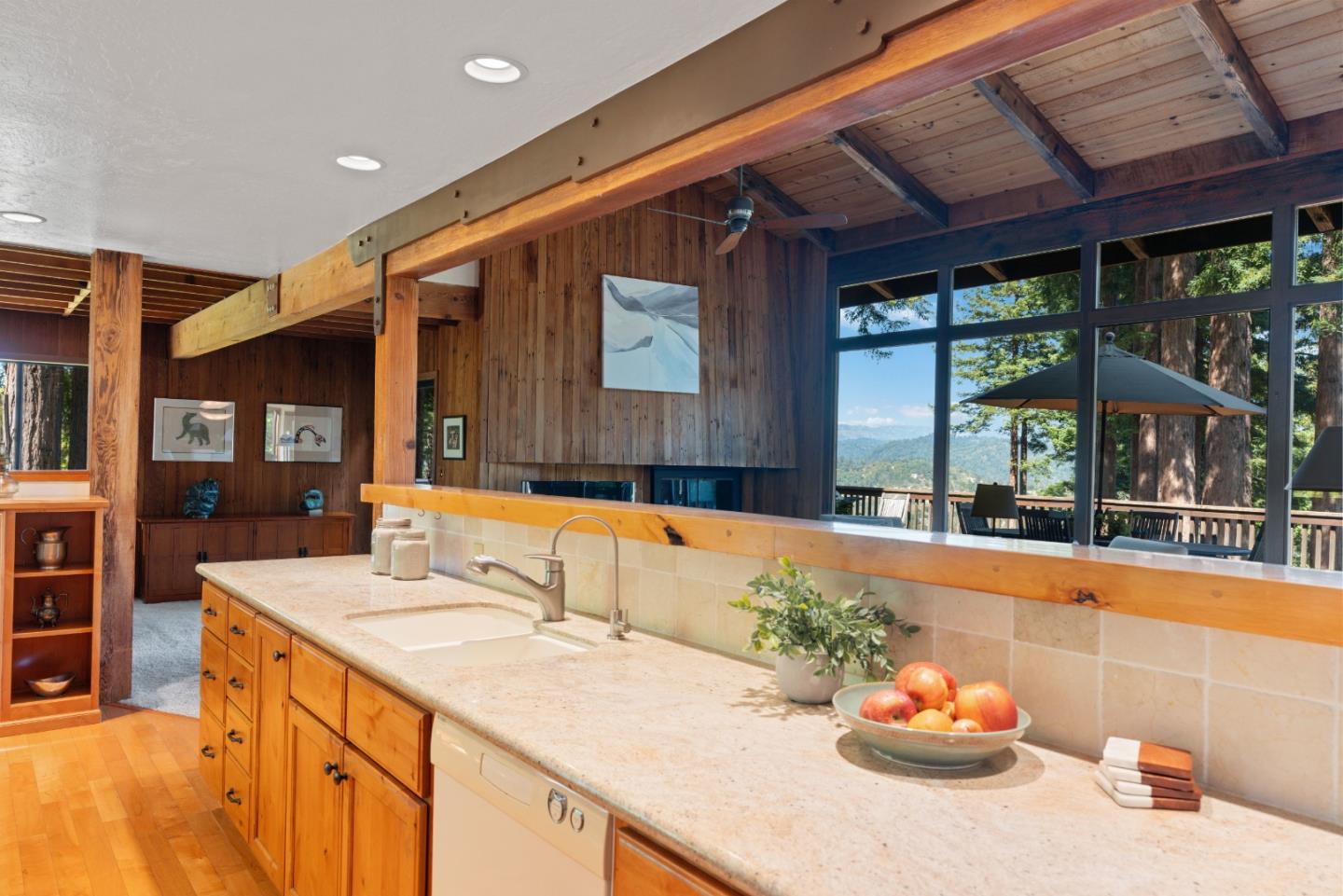 1128 El Solyo Heights Drive