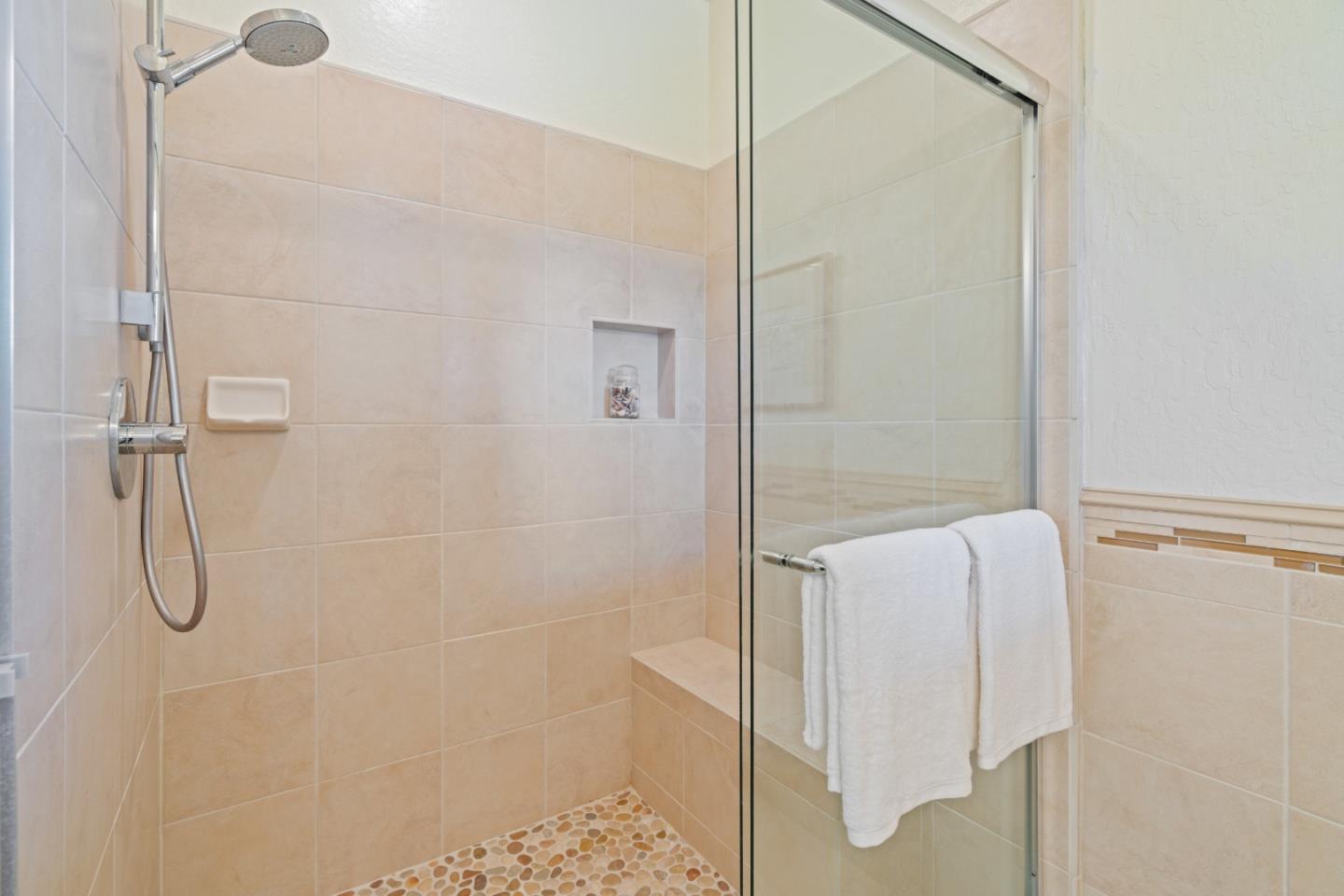1128 El Solyo Heights Drive