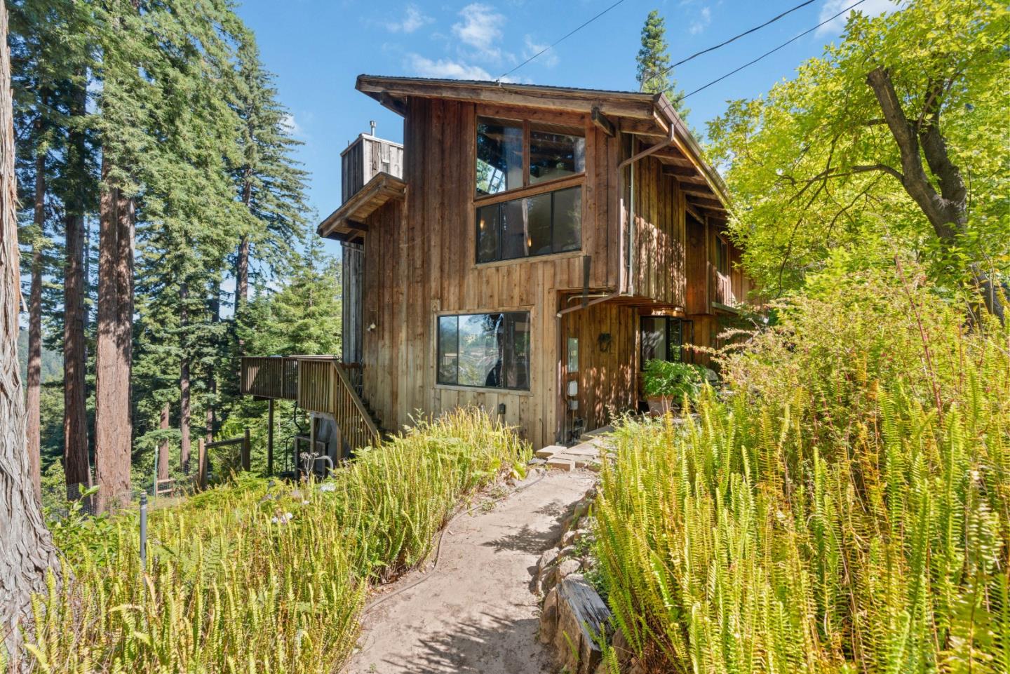 1128 El Solyo Heights Drive
