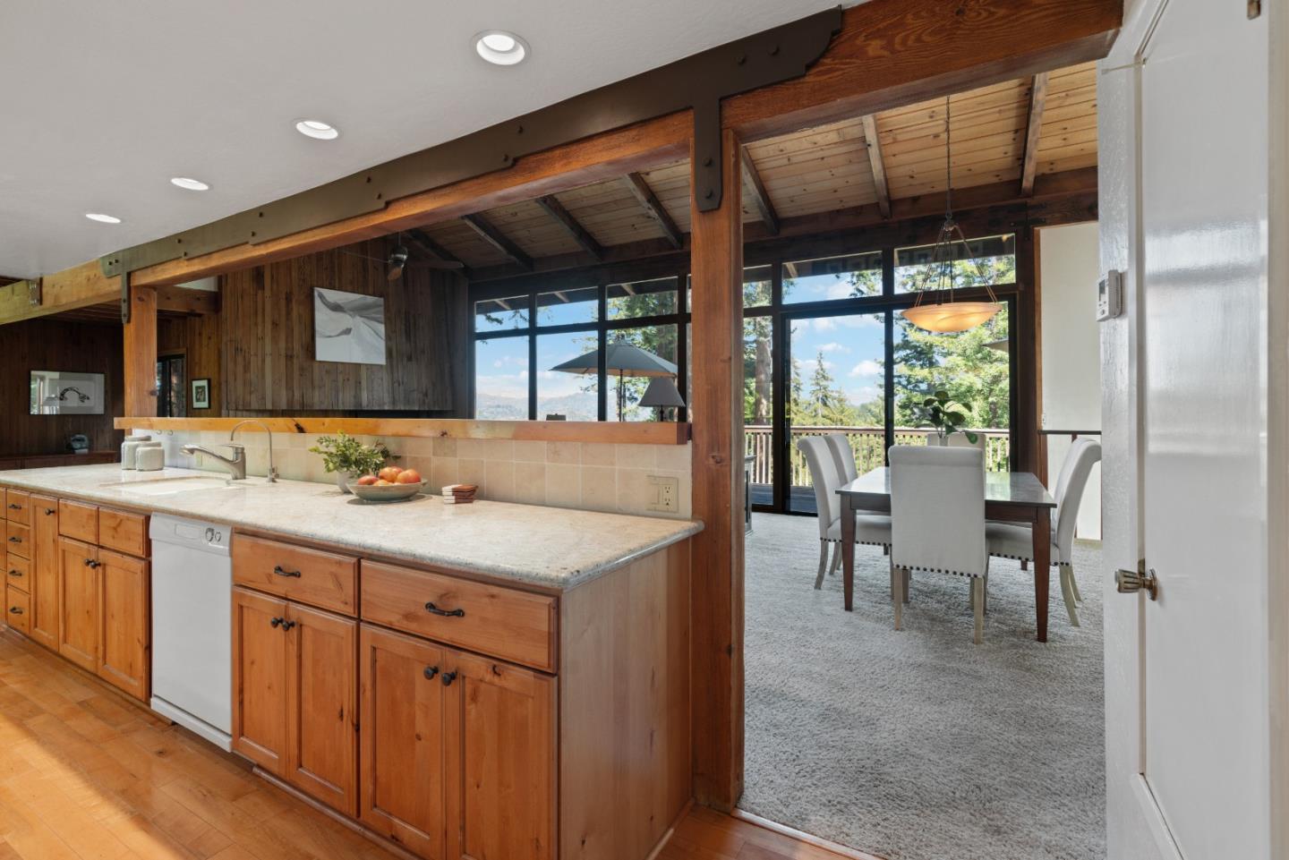 1128 El Solyo Heights Drive