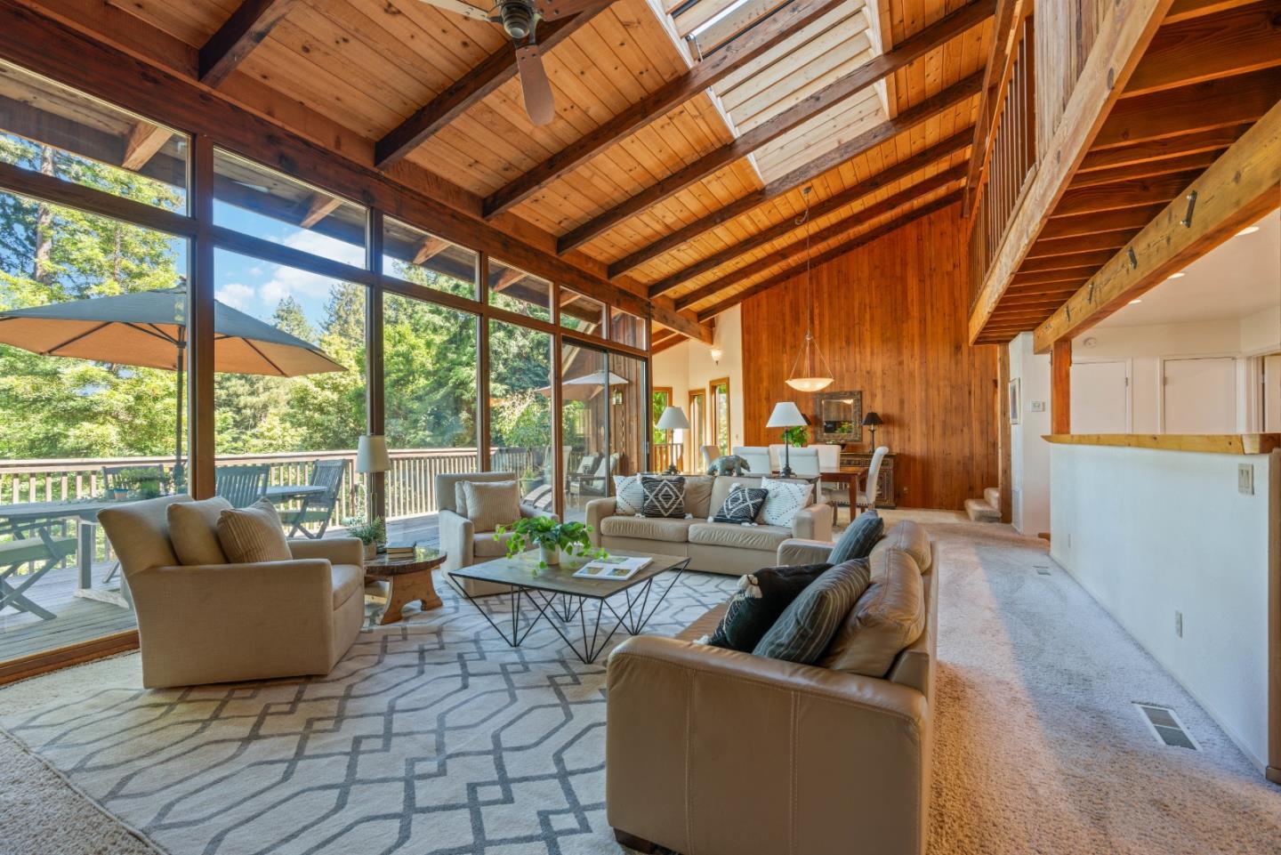 1128 El Solyo Heights Drive