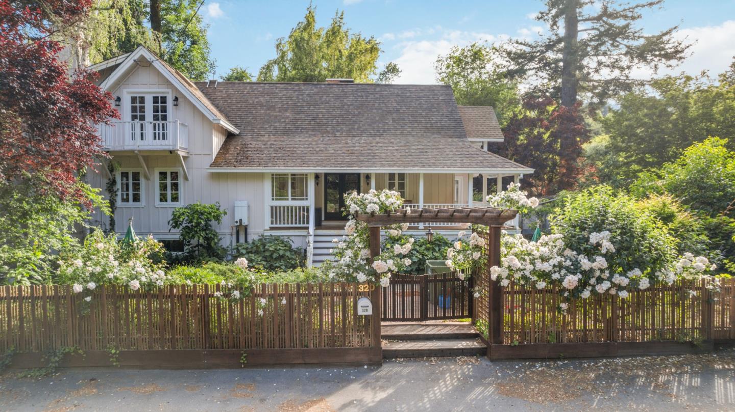 320 Riverside Avenue
