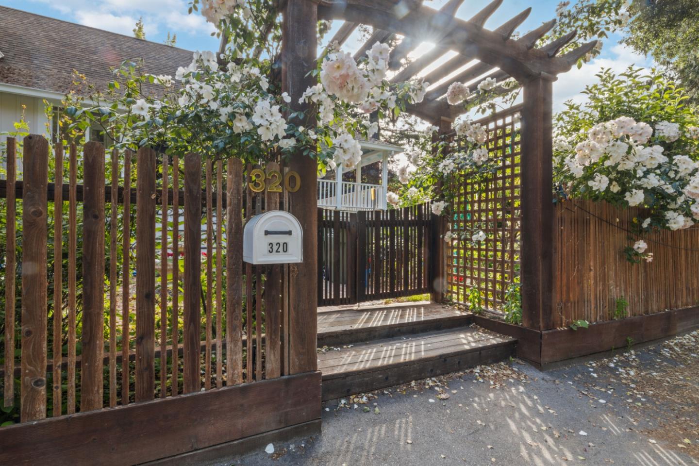 320 Riverside Avenue