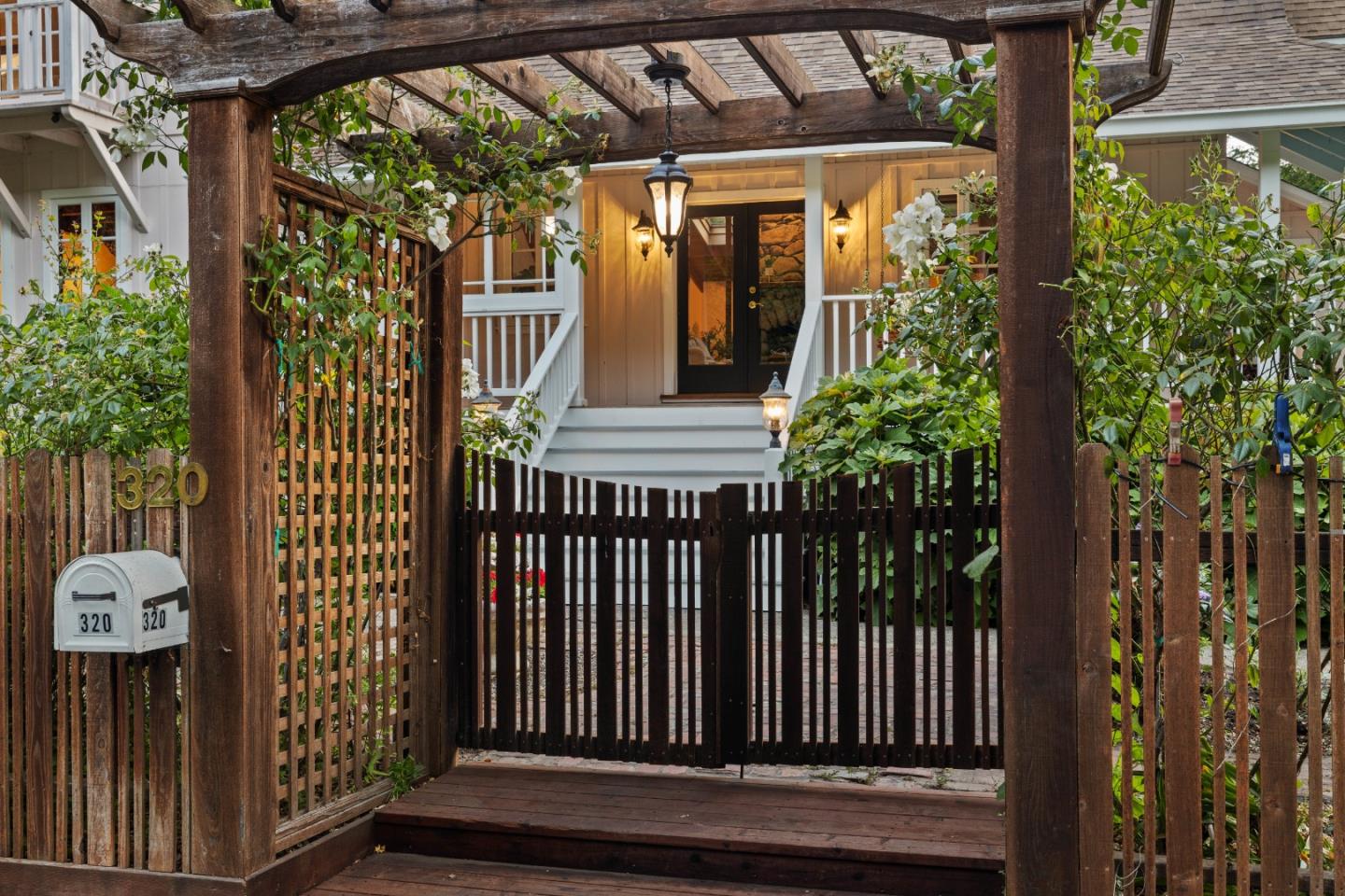 320 Riverside Avenue