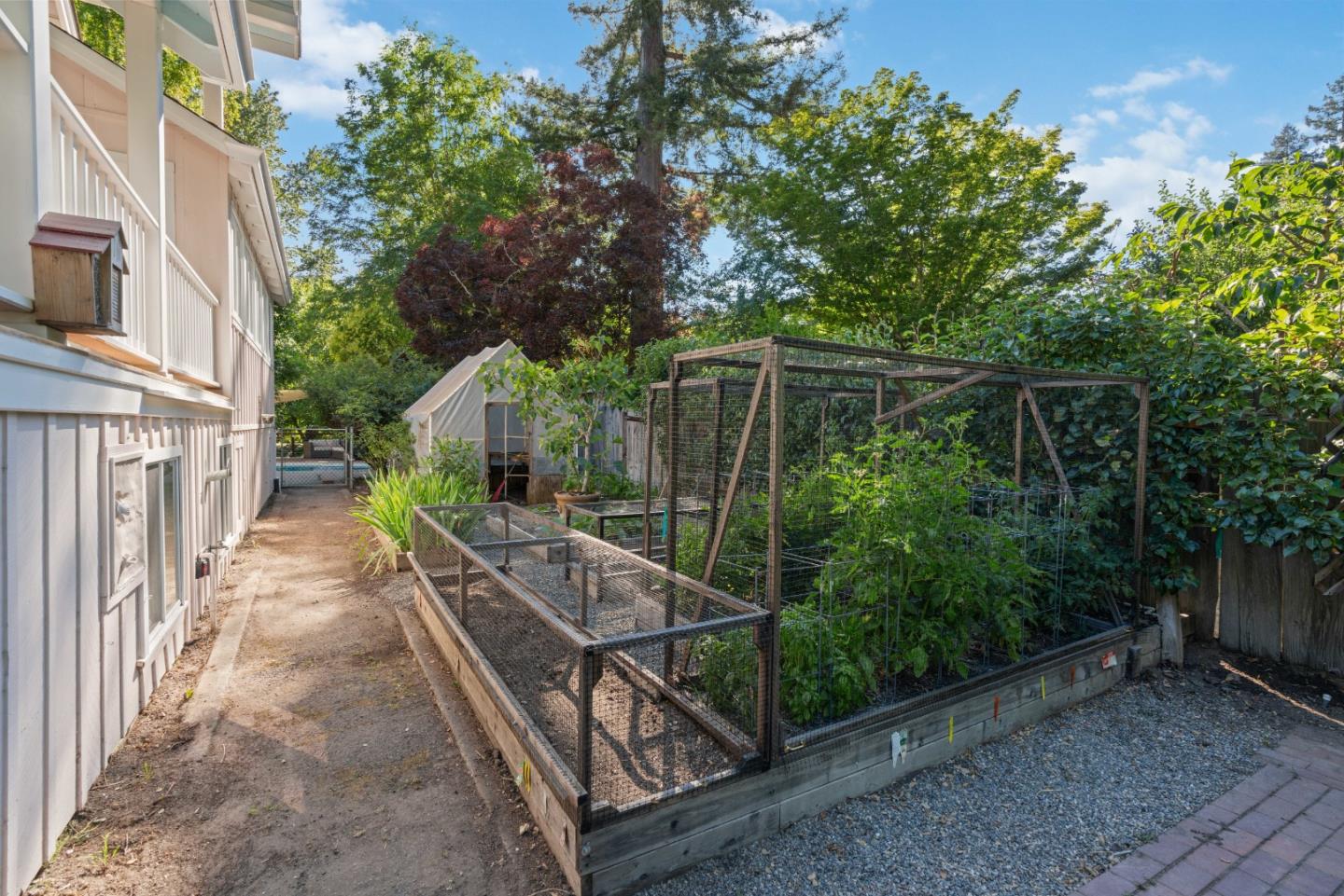 320 Riverside Avenue