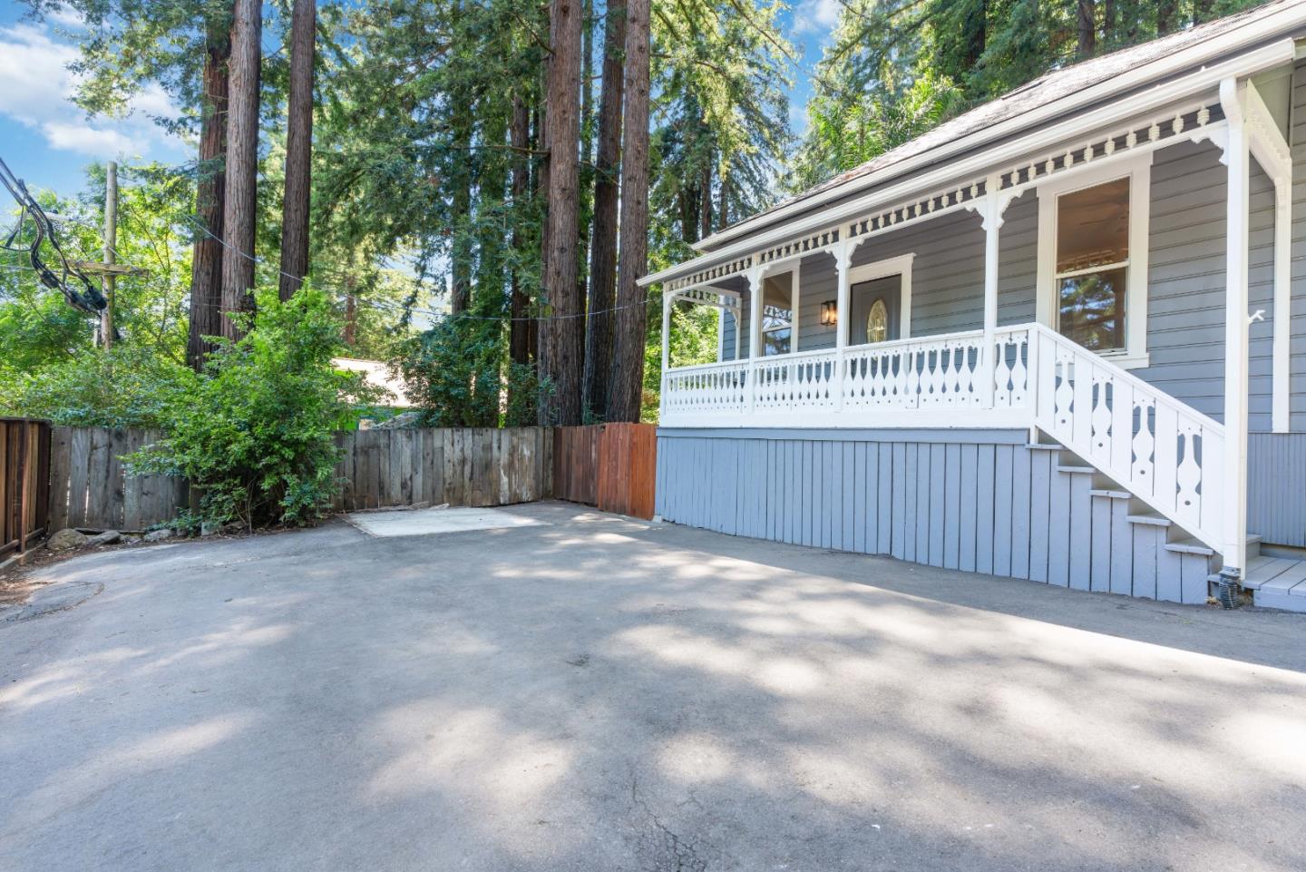 13435 Highway 9