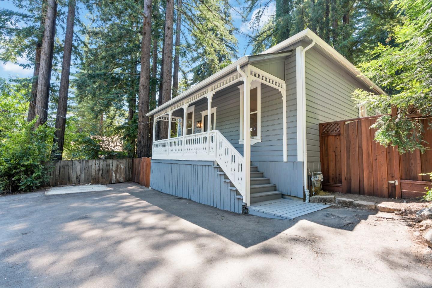 13435 Highway 9