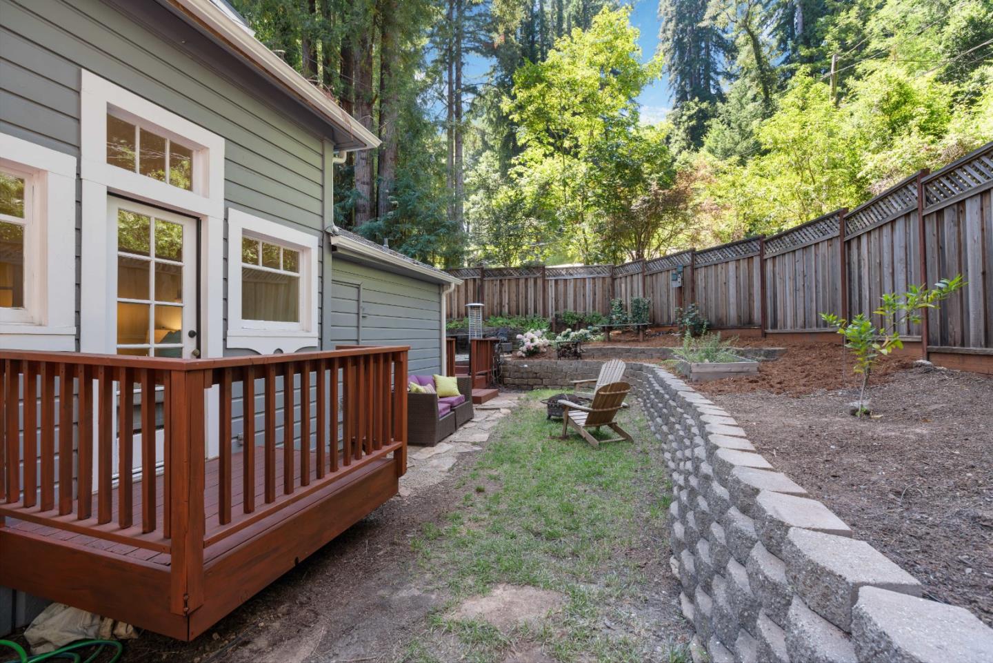 13435 Highway 9