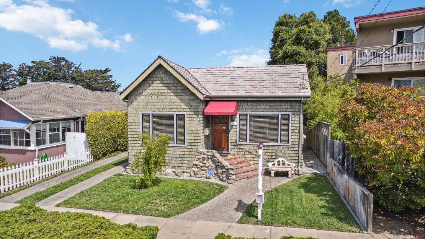 165 Marine Parade