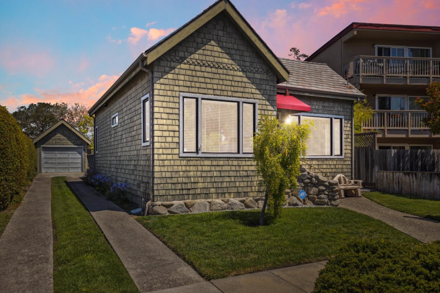 165 Marine Parade