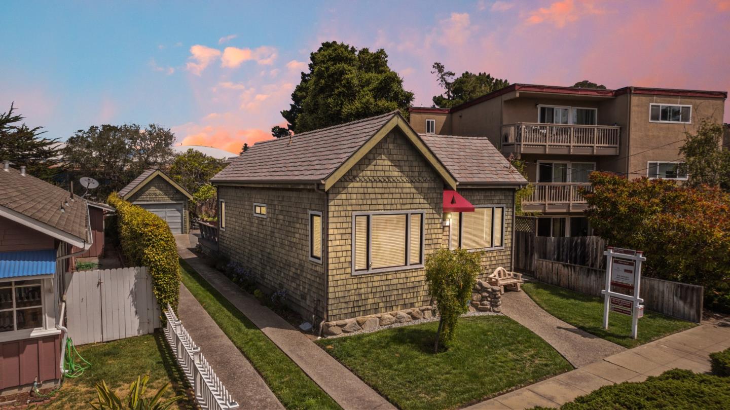 165 Marine Parade