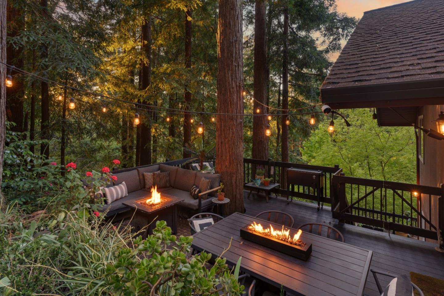 2526 Redwood Drive