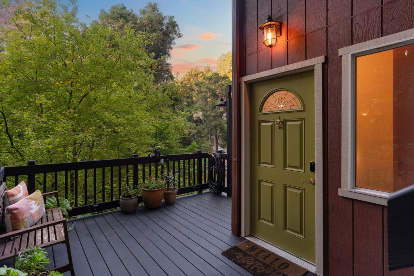 2526 Redwood Drive
