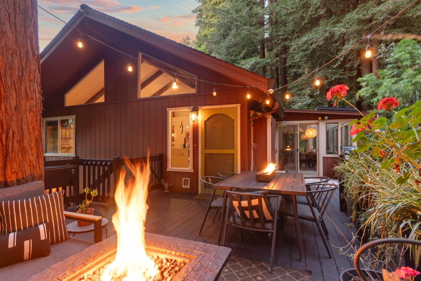 2526 Redwood Drive