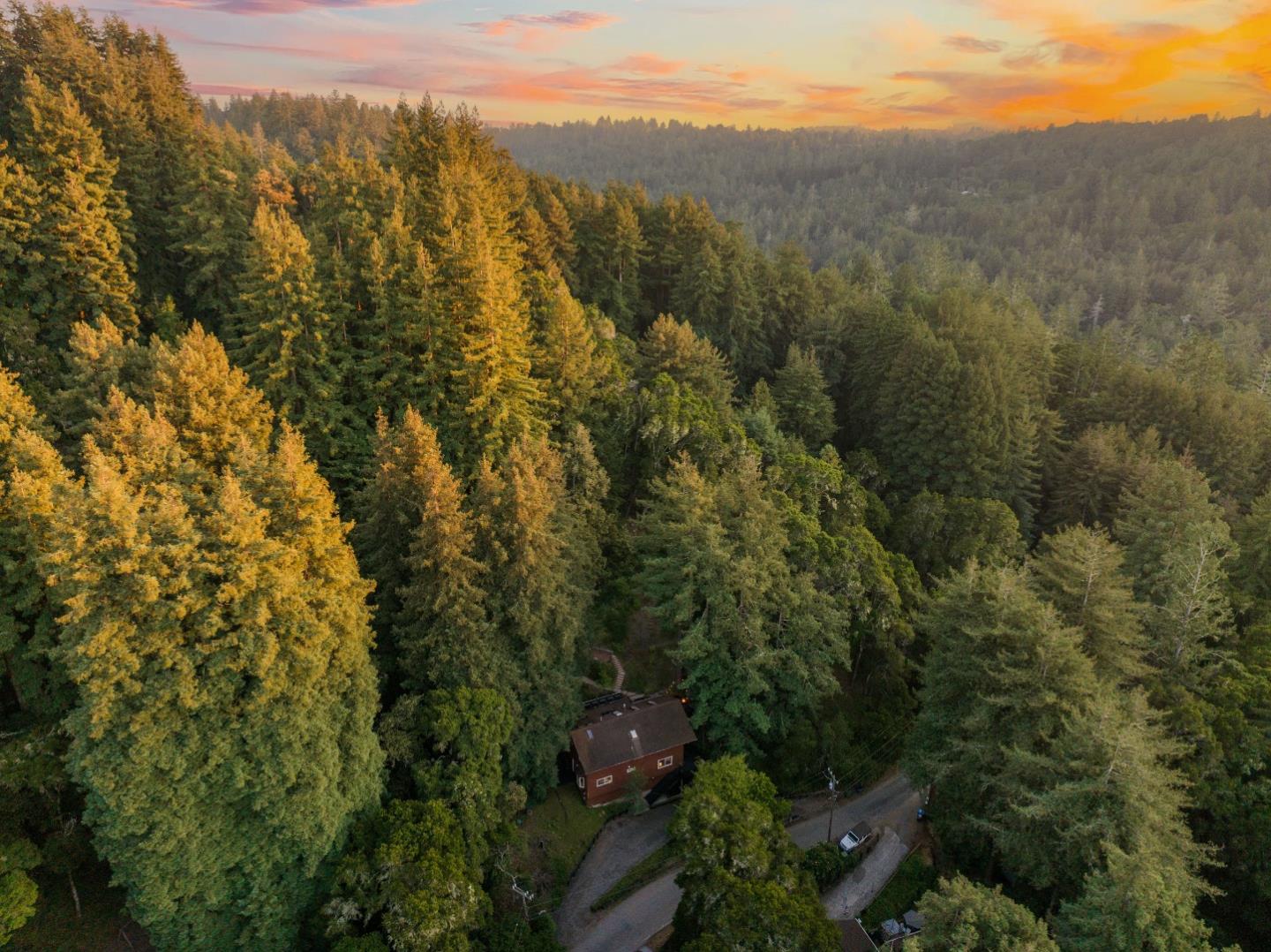 2526 Redwood Drive