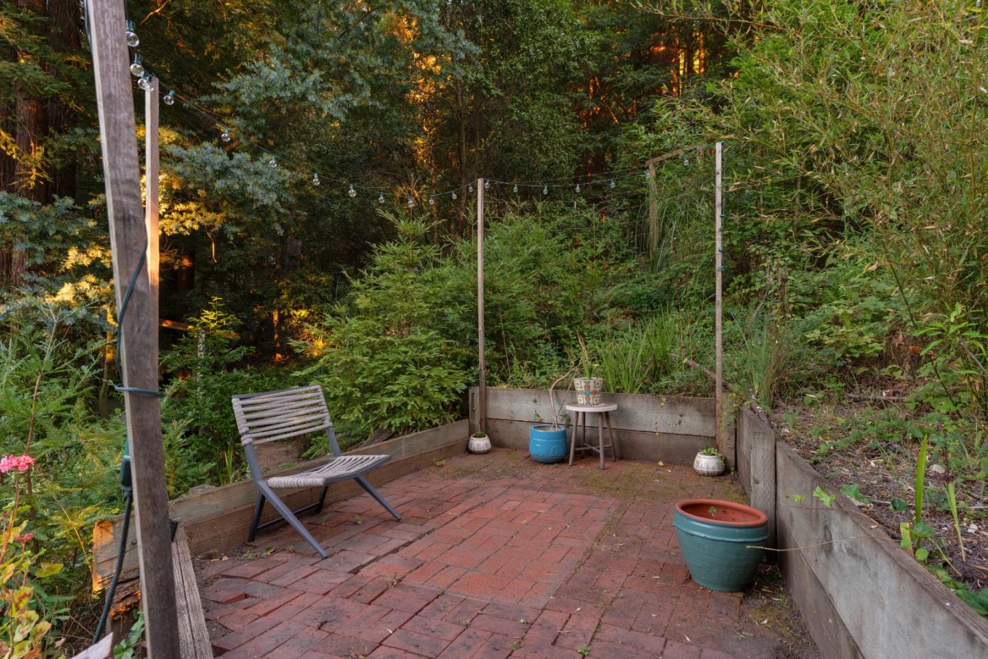 2526 Redwood Drive
