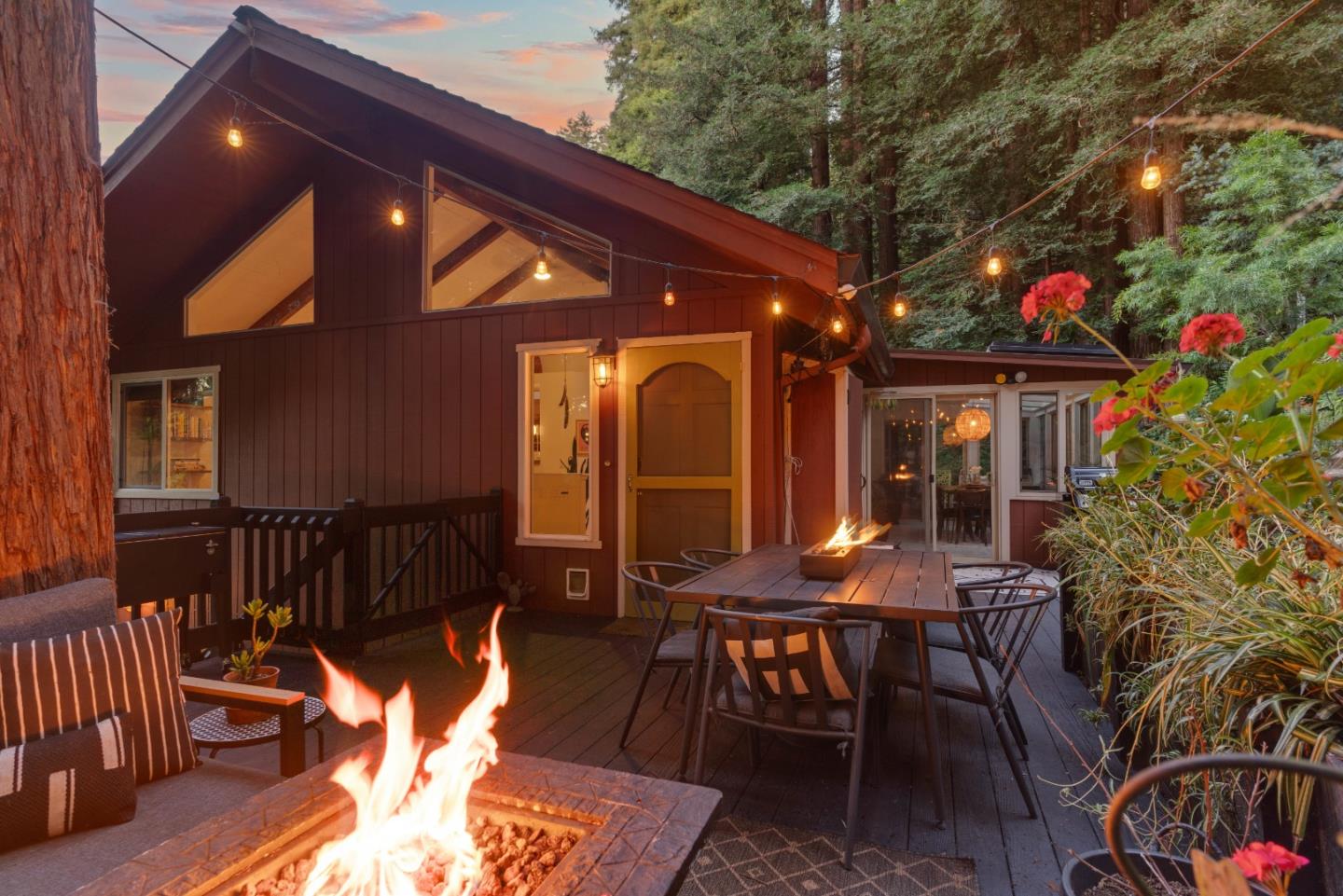 2526 Redwood Drive