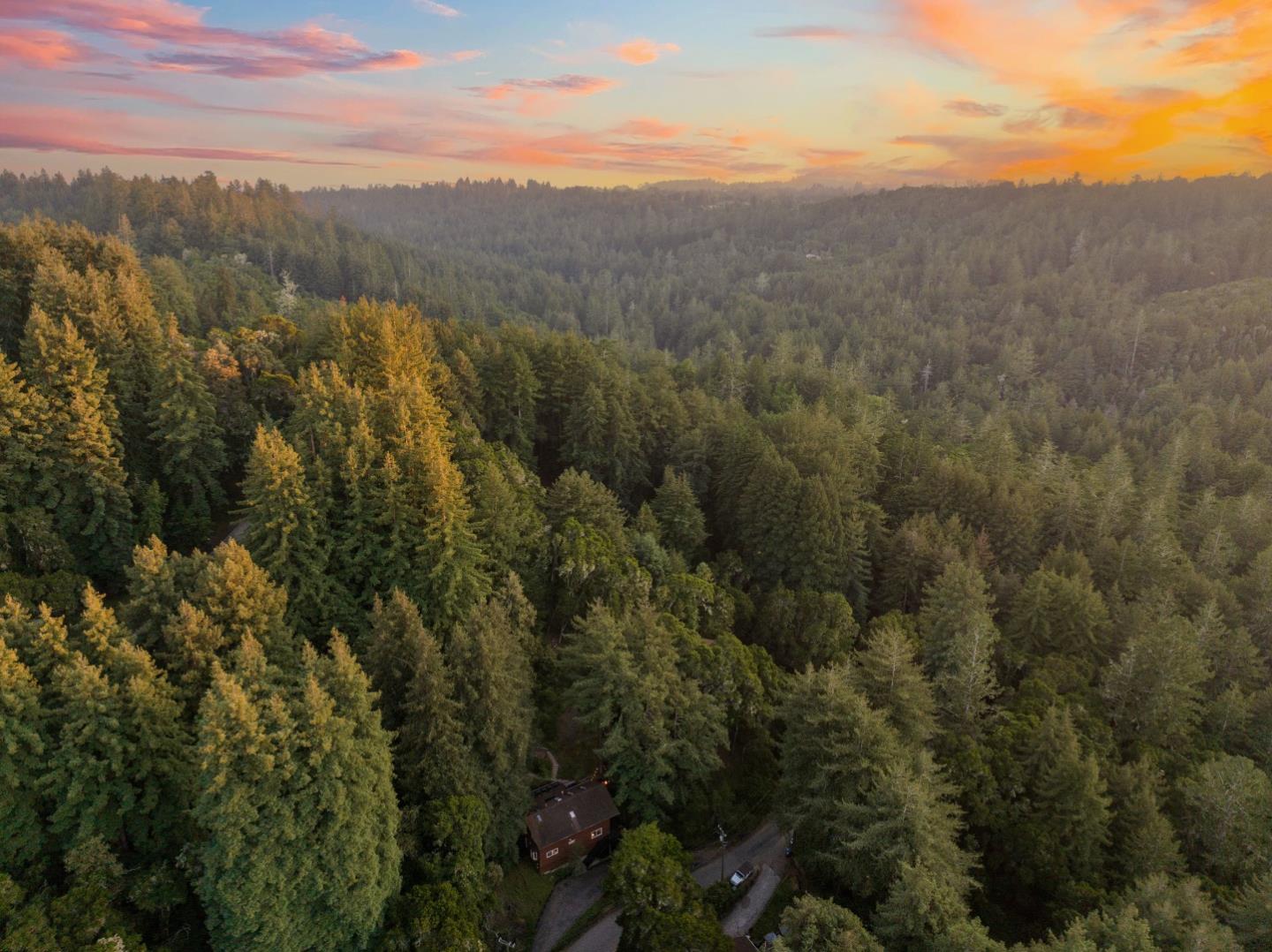 2526 Redwood Drive