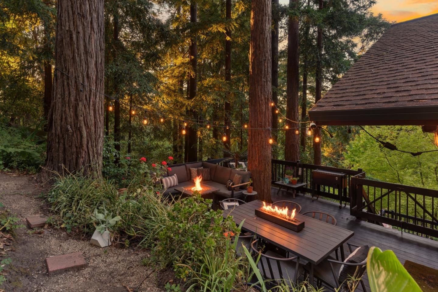 2526 Redwood Drive