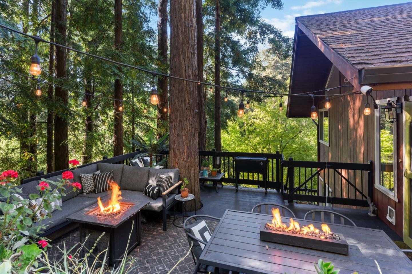 2526 Redwood Drive