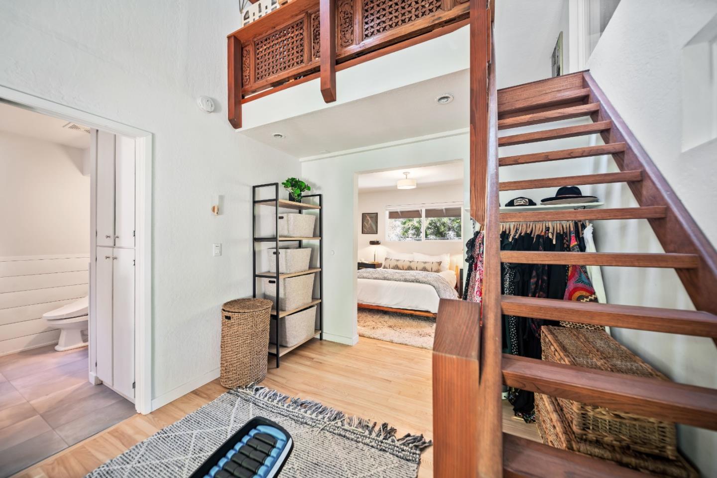 2526 Redwood Drive