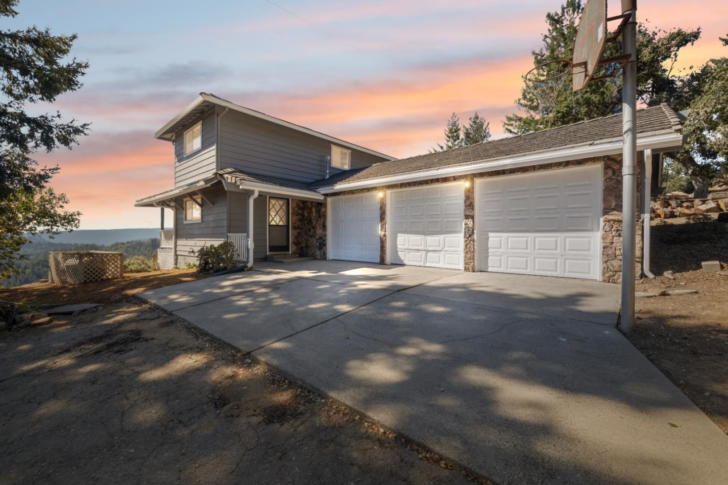 15290 Upper Ellen Road