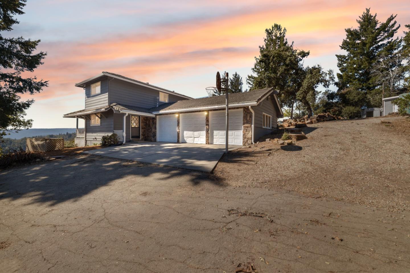 15290 Upper Ellen Road