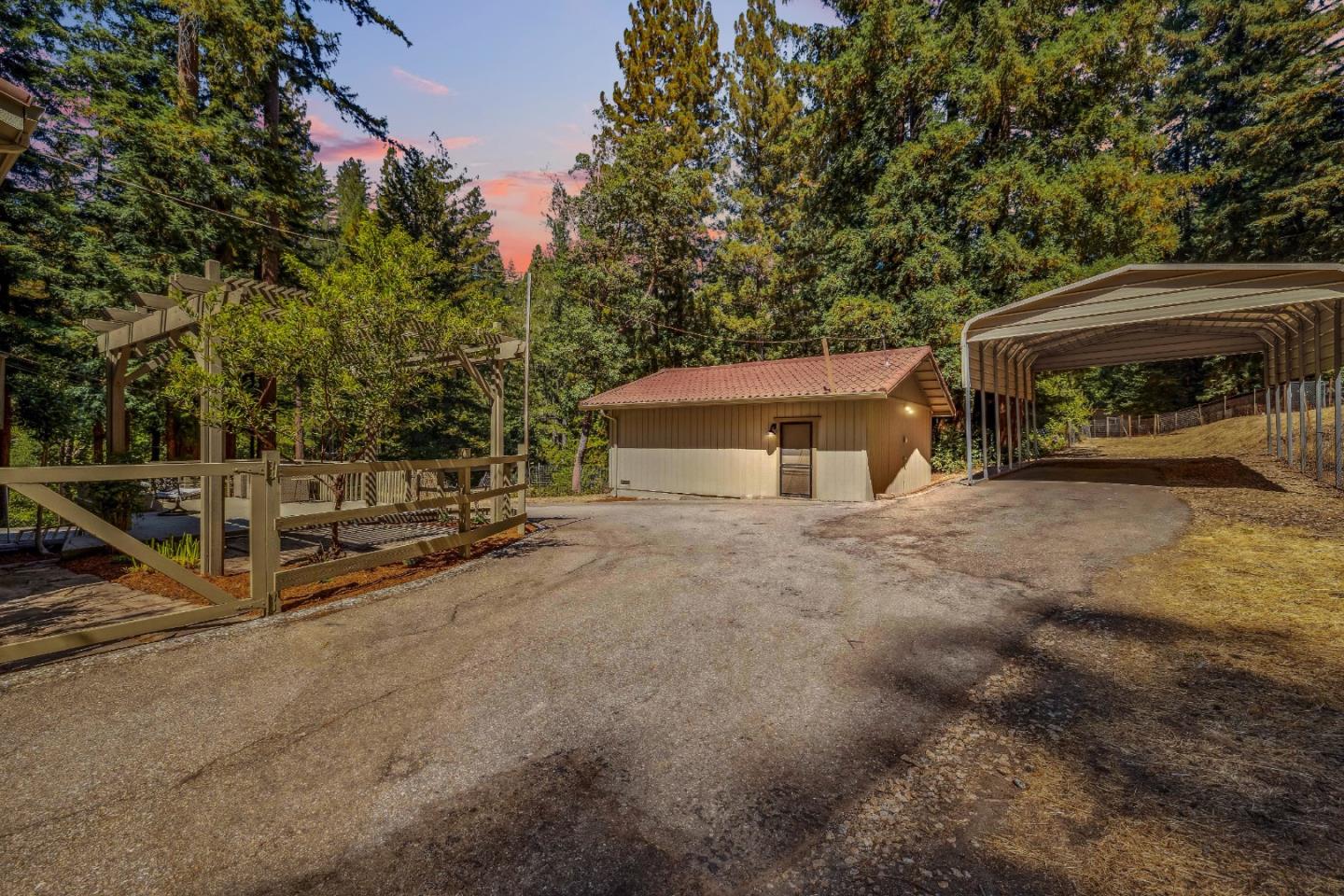 15490 Two Bar Road