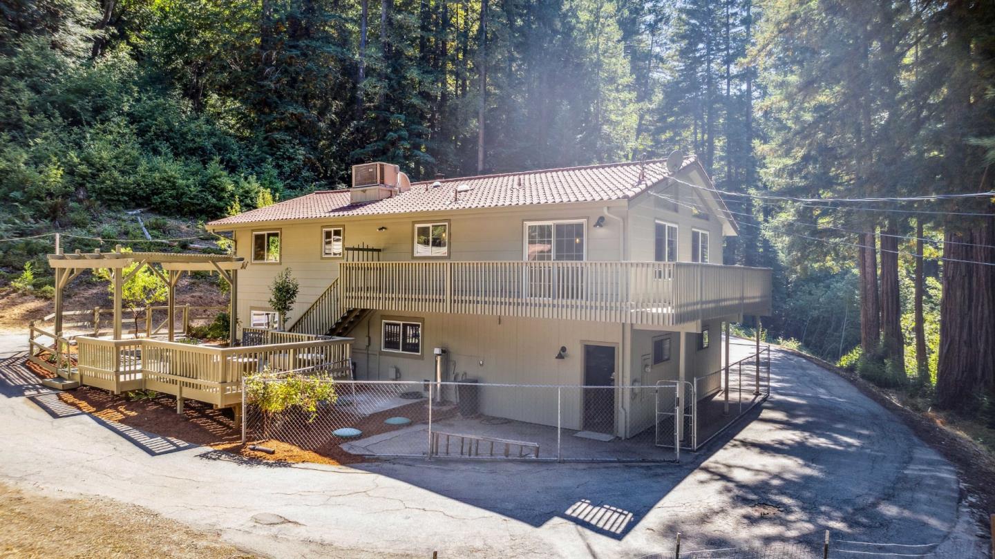 15490 Two Bar Road