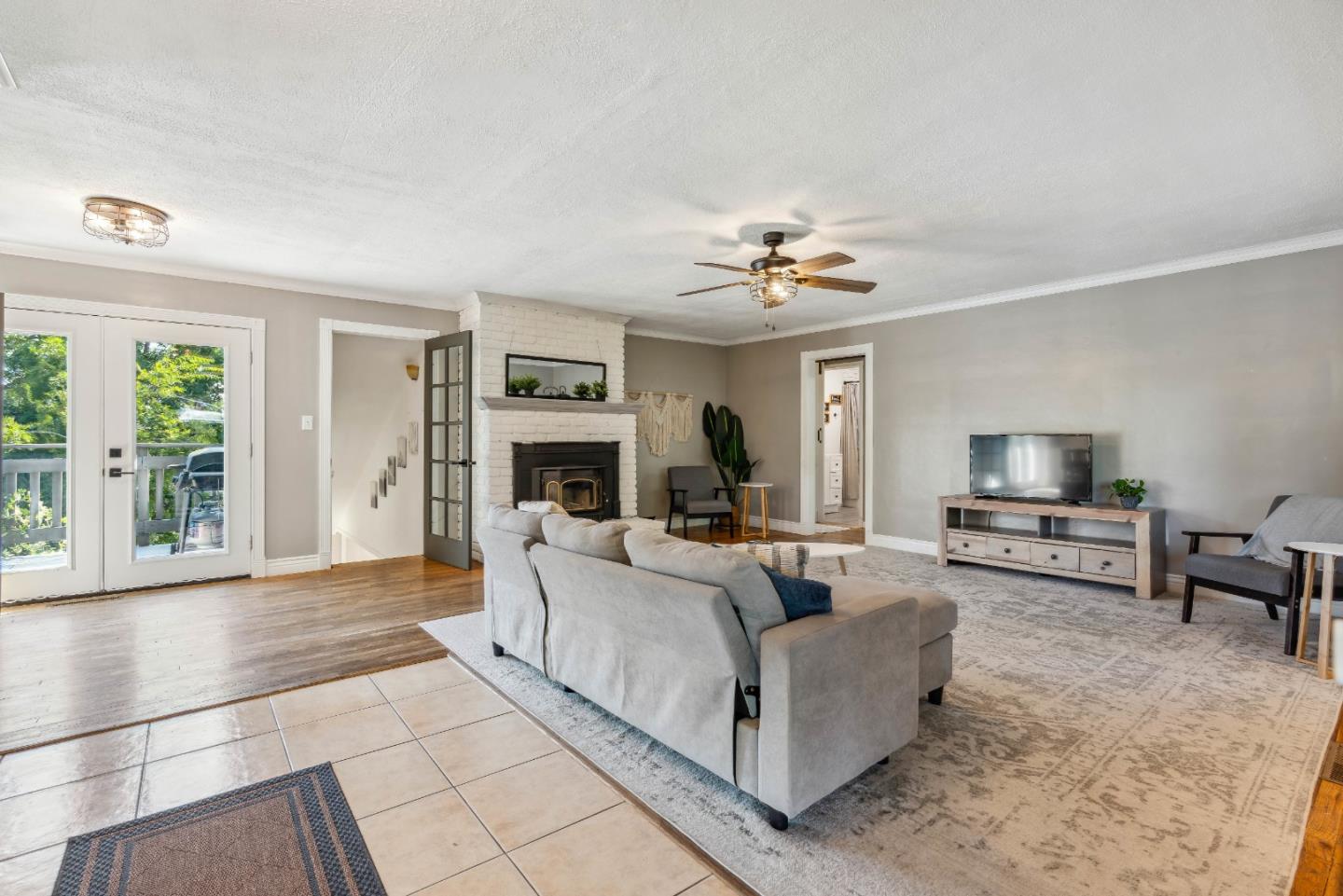 1130 Redbud Drive