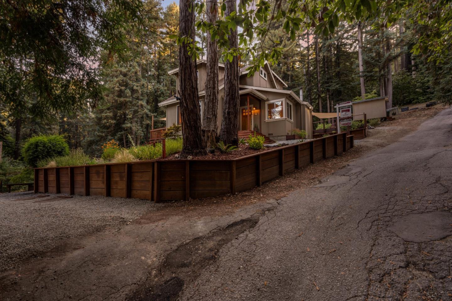 1235 Greenbank Drive