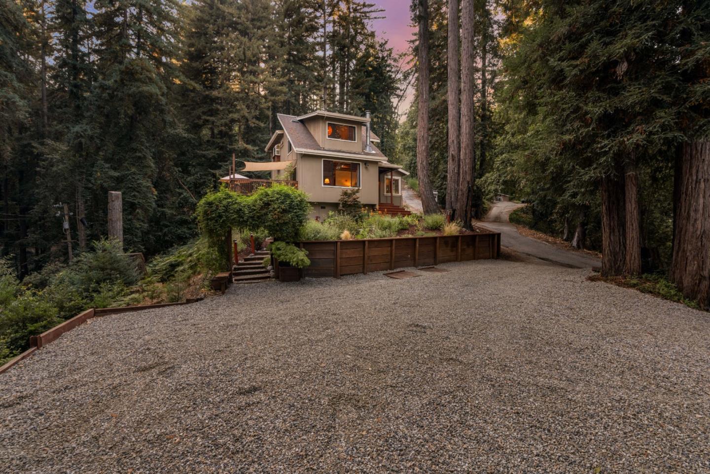1235 Greenbank Drive