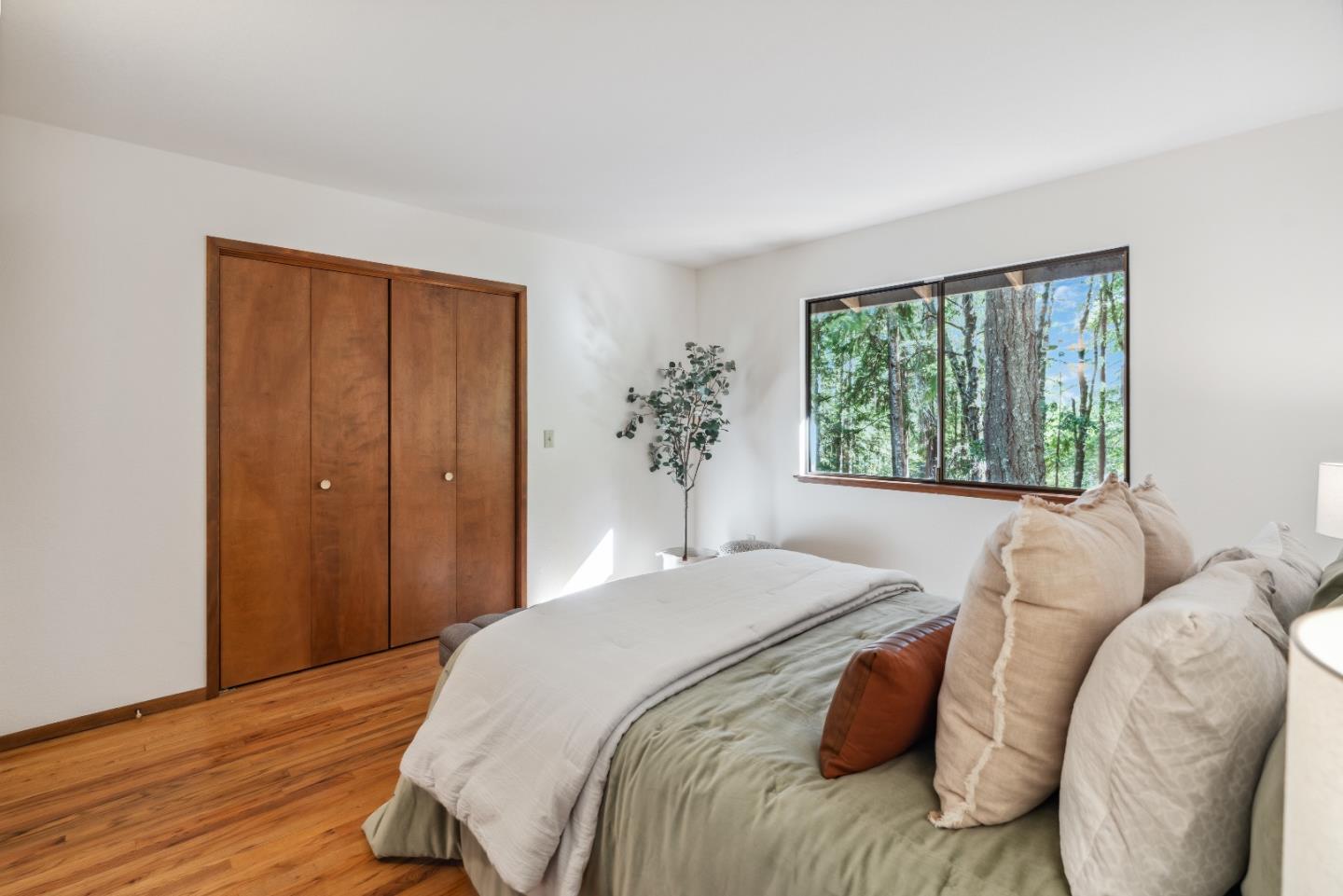 350 Bloom Grade Road