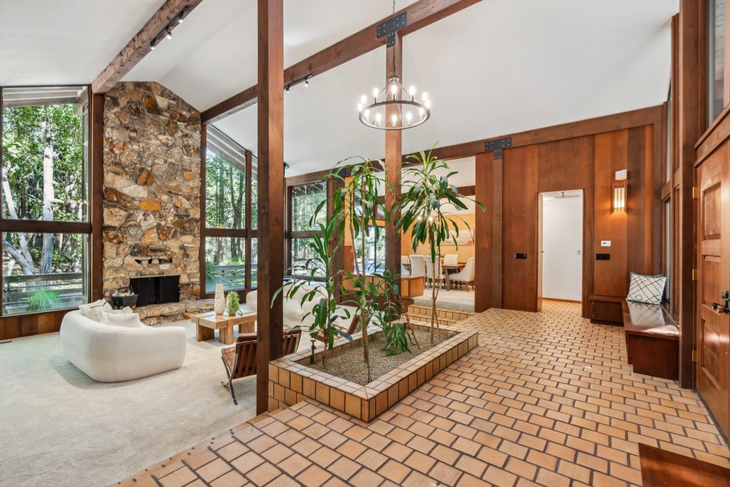 350 Bloom Grade Road